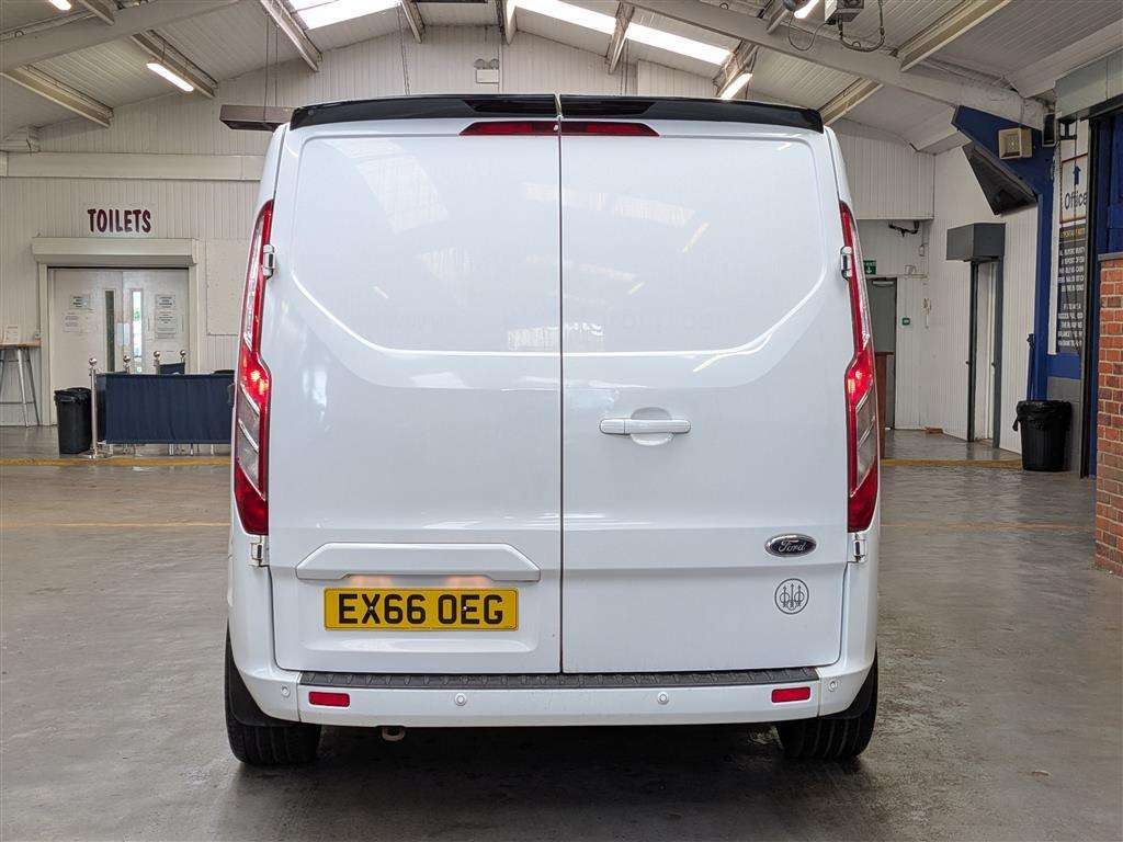 <p>2016 FORD TRANSIT CUSTOM 290 LIMITE</p>