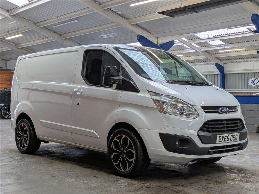 <p>2016 FORD TRANSIT CUSTOM 290 LIMITE</p>