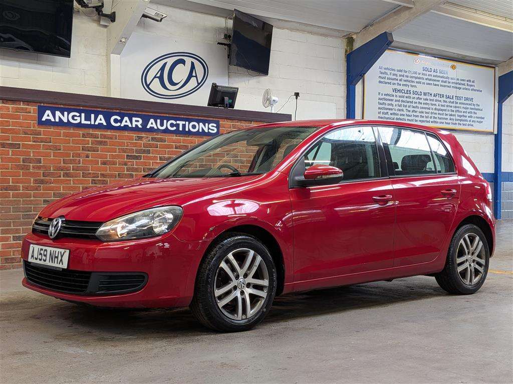 <p>2009 VOLKSWAGEN GOLF SE TDI</p>