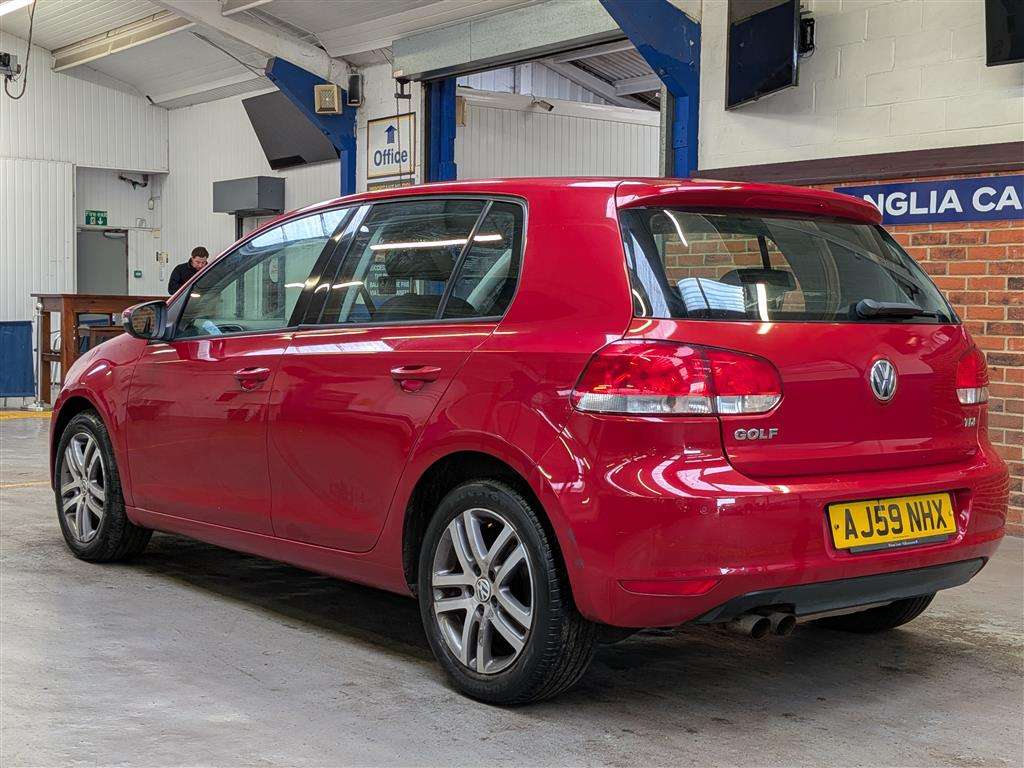 <p>2009 VOLKSWAGEN GOLF SE TDI</p>