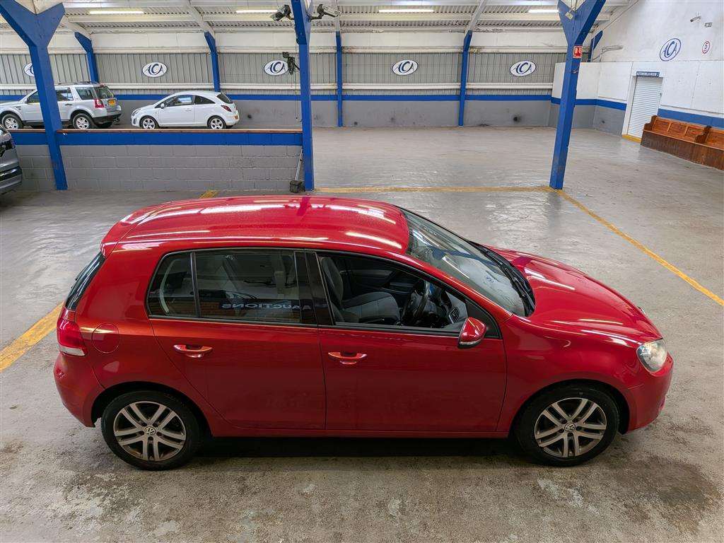 <p>2009 VOLKSWAGEN GOLF SE TDI</p>