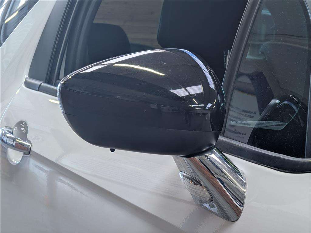 <p>2011 CITROEN DS3 DSTYLE E-HDI</p>