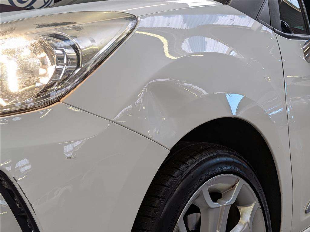 <p>2011 CITROEN DS3 DSTYLE E-HDI</p>