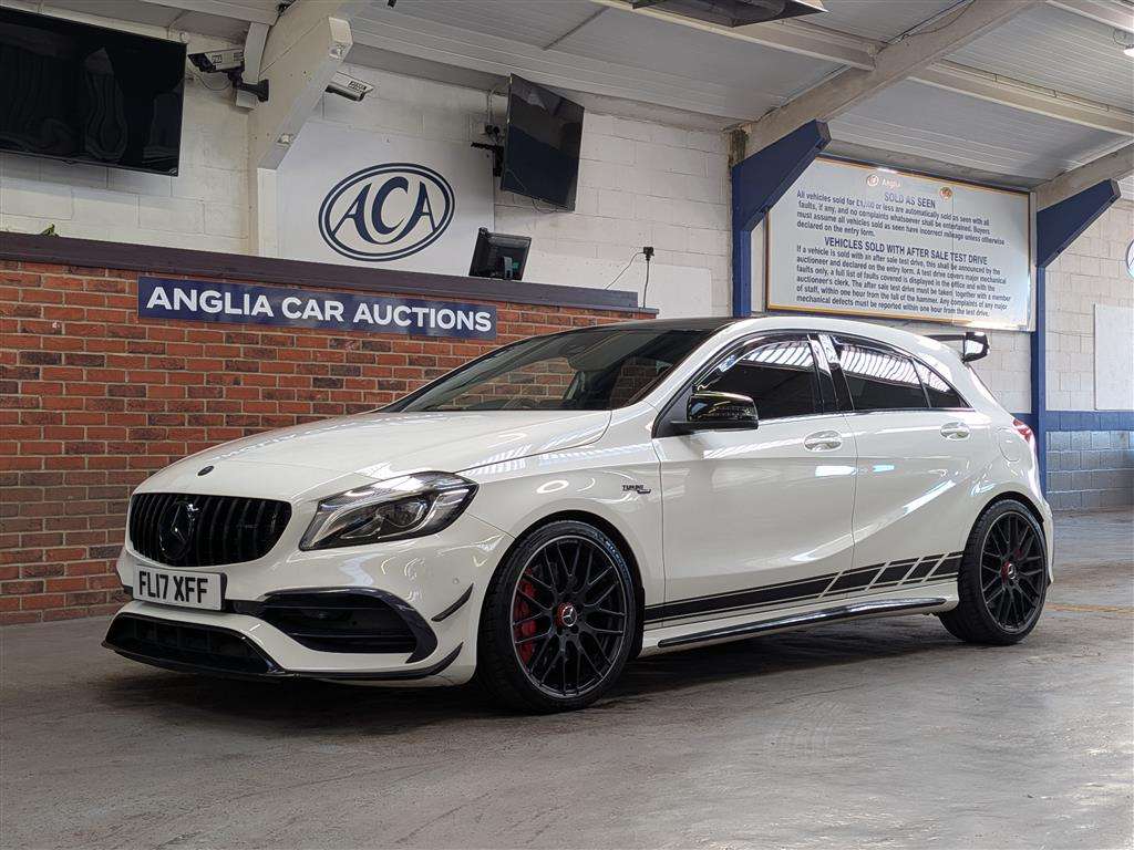 <p>2017 MERCEDES-BENZ A45 AMG 4MATIC AUTO</p>