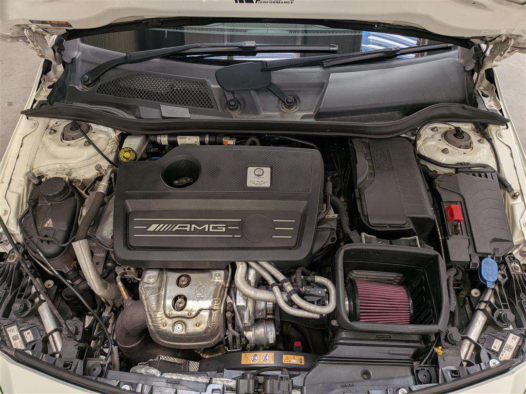 <p>2017 MERCEDES-BENZ A45 AMG 4MATIC AUTO</p>