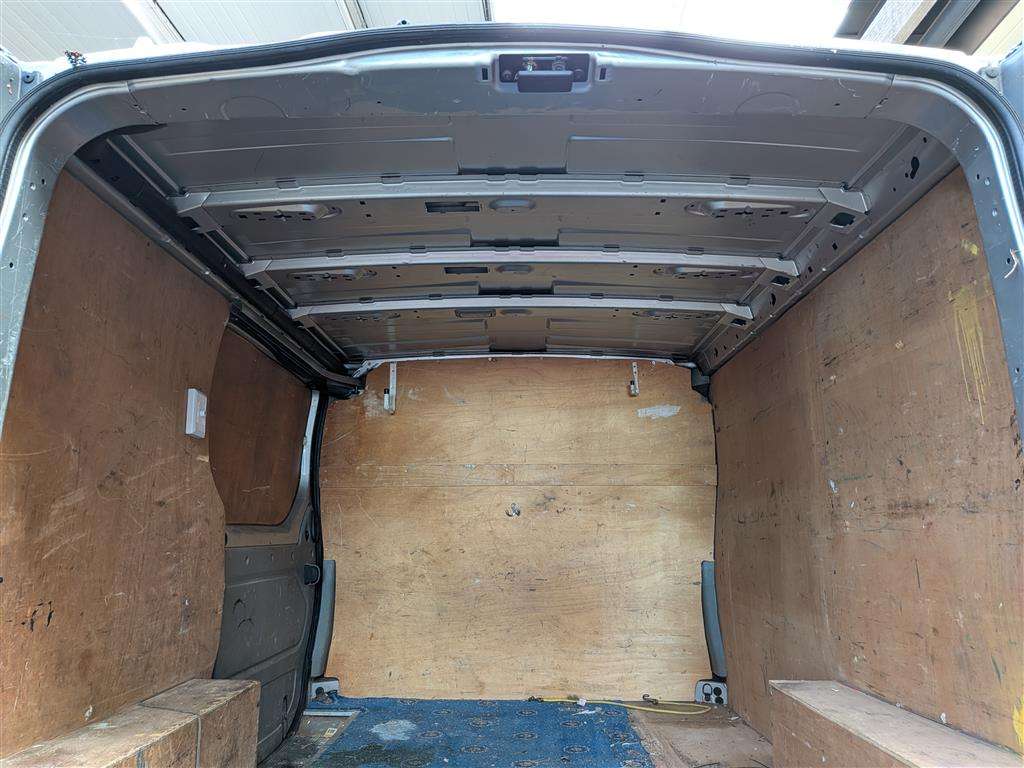 <p>2008 VAUXHALL VIVARO 2700 CDTI SWB</p>