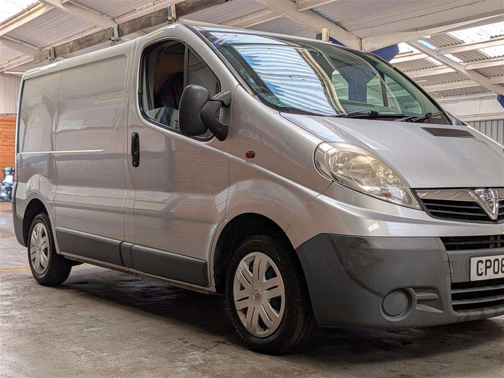 <p>2008 VAUXHALL VIVARO 2700 CDTI SWB</p>