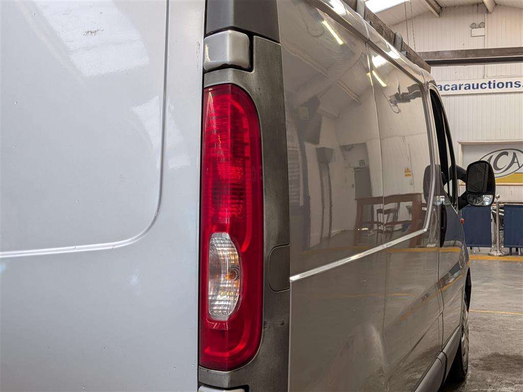 <p>2008 VAUXHALL VIVARO 2700 CDTI SWB</p>