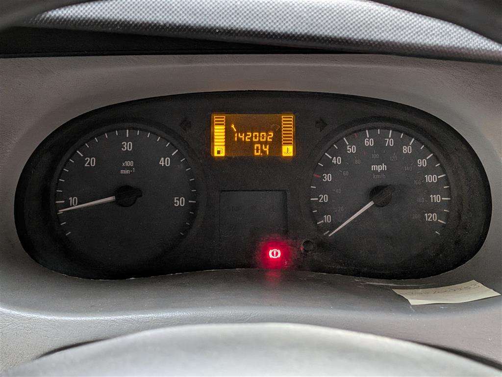 <p>2008 VAUXHALL VIVARO 2700 CDTI SWB</p>