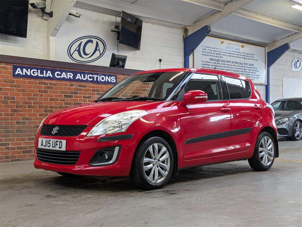 <p>2015 SUZUKI SWIFT SZ4</p>