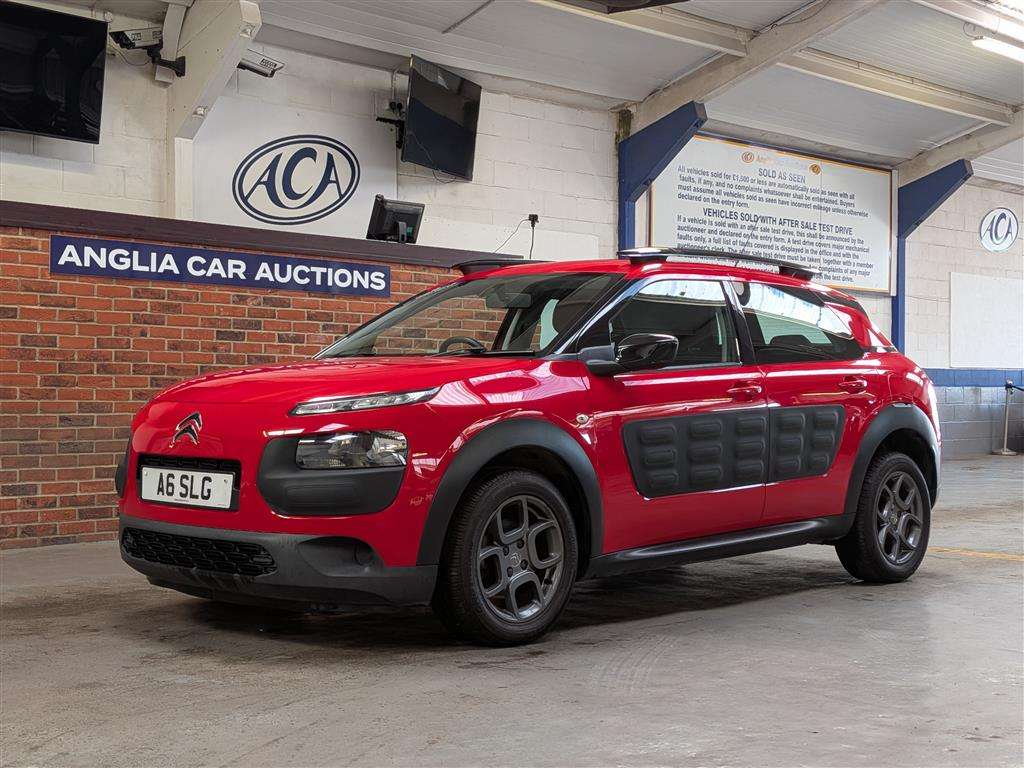 <p>2015 CITROEN C4 CACTUS FEEL BLUEHDI</p>