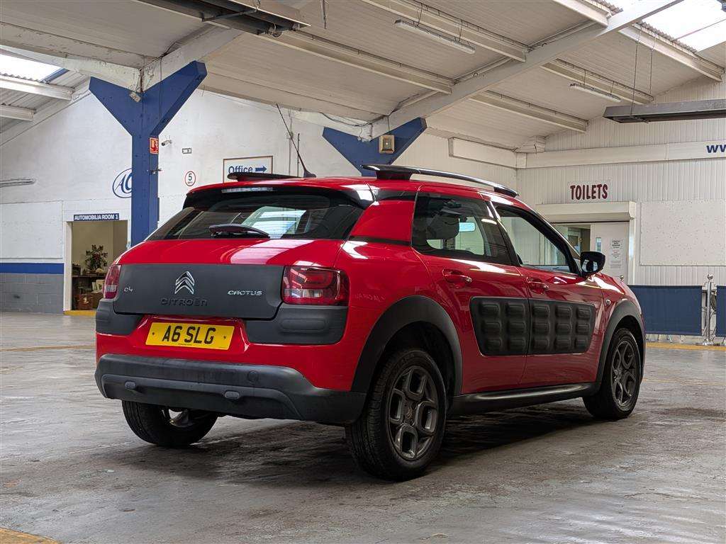 <p>2015 CITROEN C4 CACTUS FEEL BLUEHDI</p>