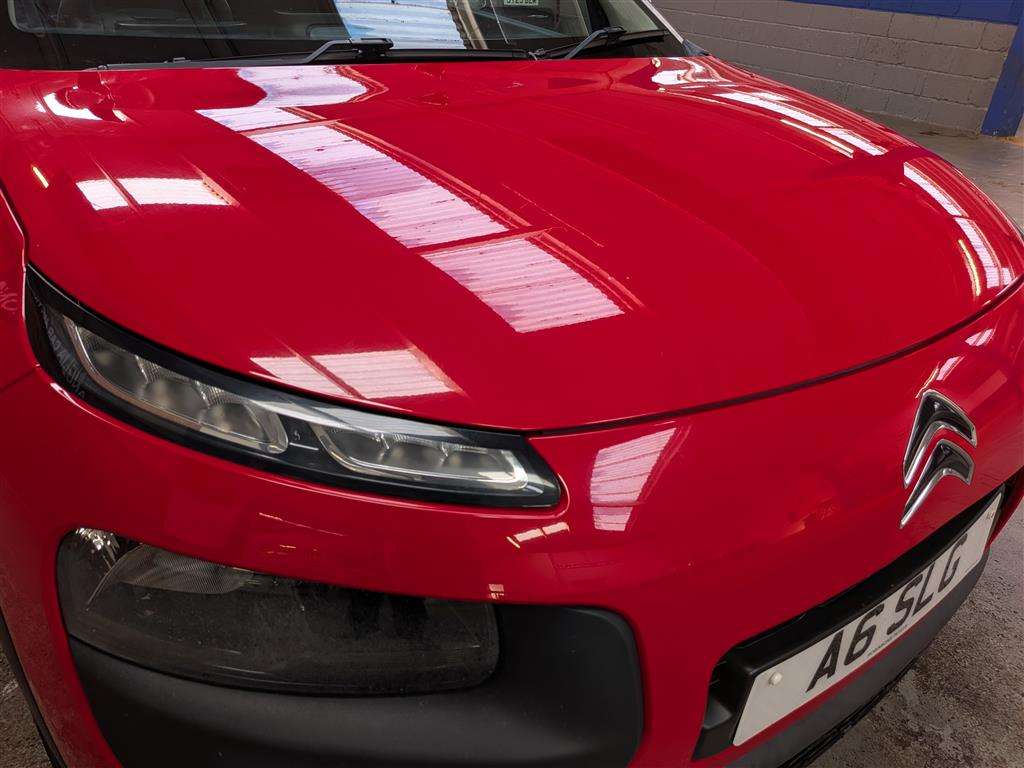 <p>2015 CITROEN C4 CACTUS FEEL BLUEHDI</p>