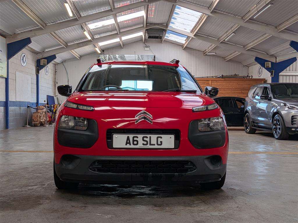 <p>2015 CITROEN C4 CACTUS FEEL BLUEHDI</p>