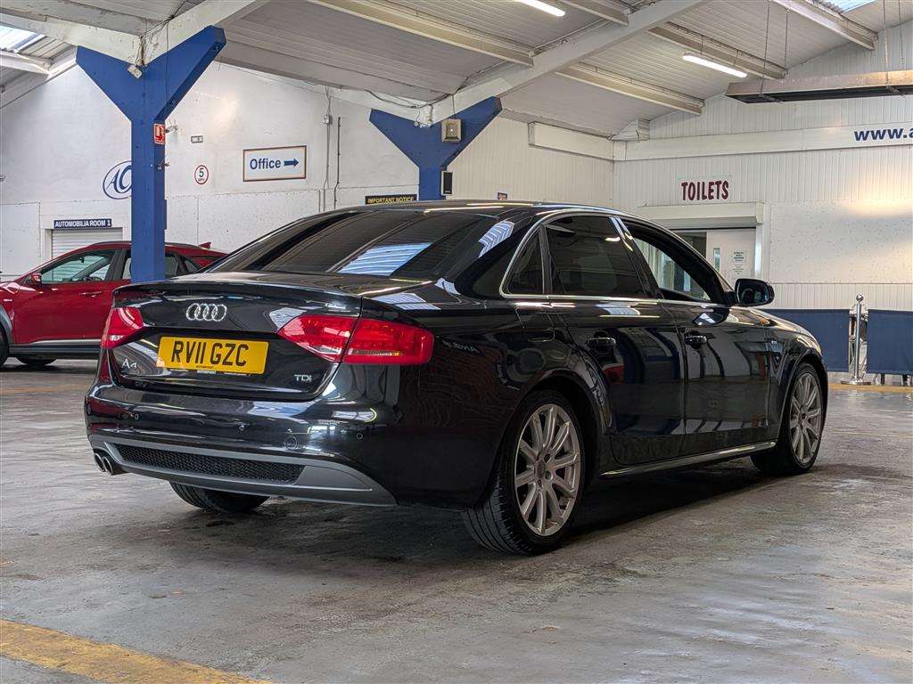<p>2011 AUDI A4 S LINE TDI</p>
