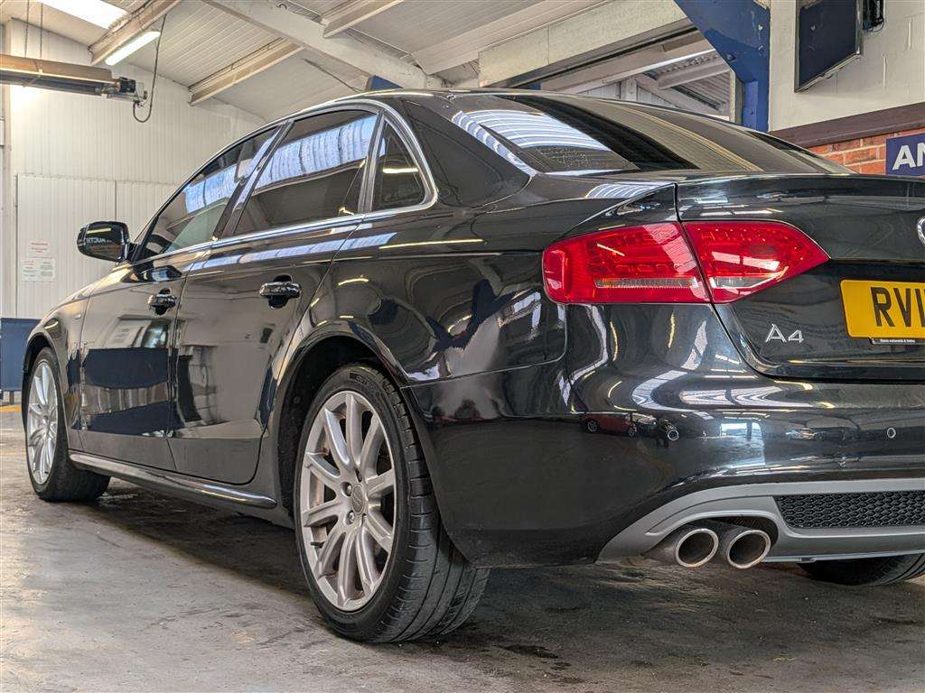 <p>2011 AUDI A4 S LINE TDI</p>
