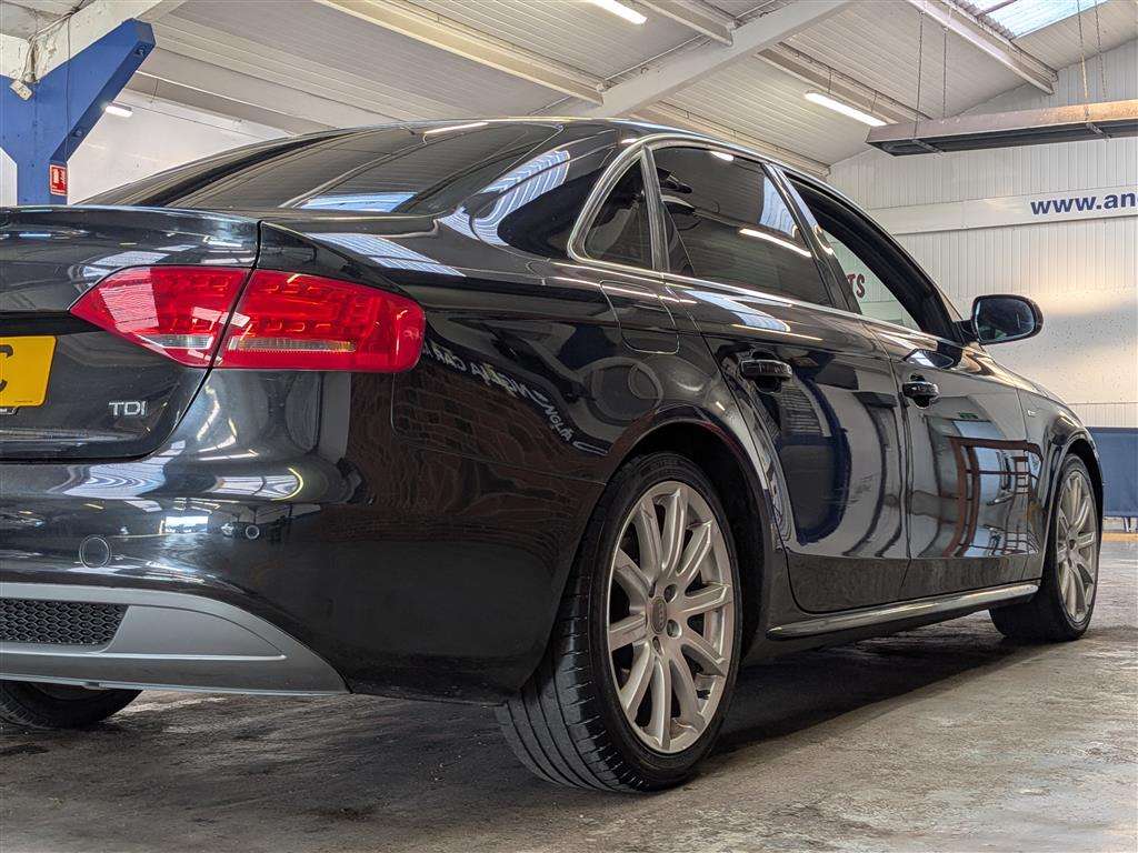 <p>2011 AUDI A4 S LINE TDI</p>