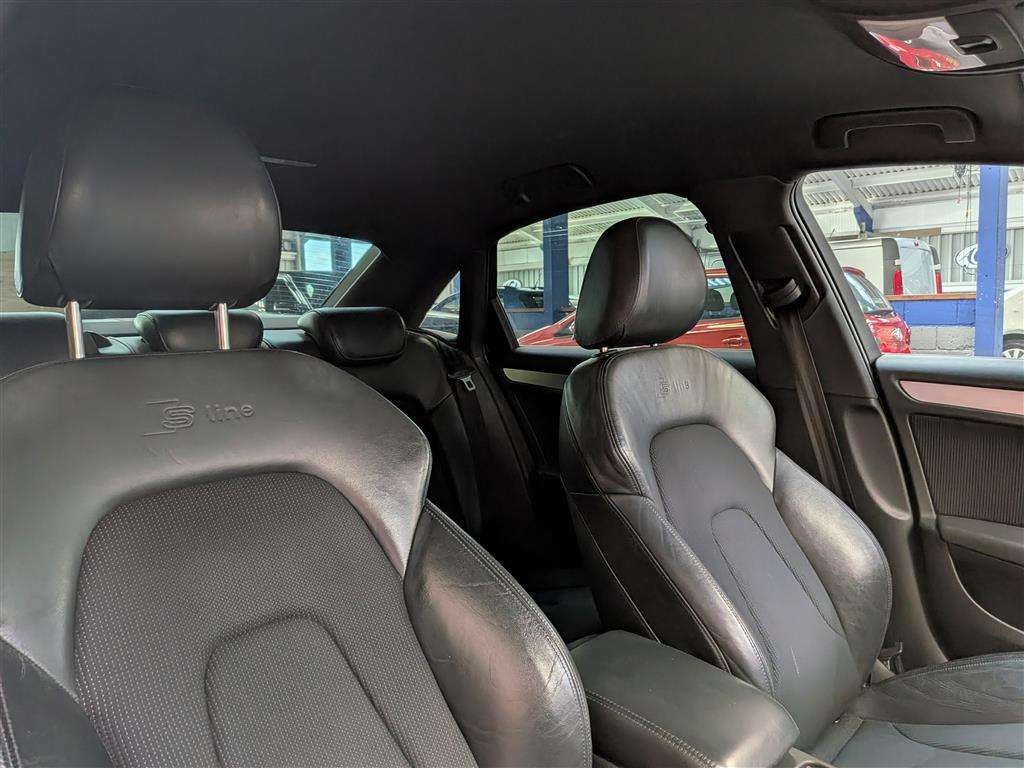 <p>2011 AUDI A4 S LINE TDI</p>
