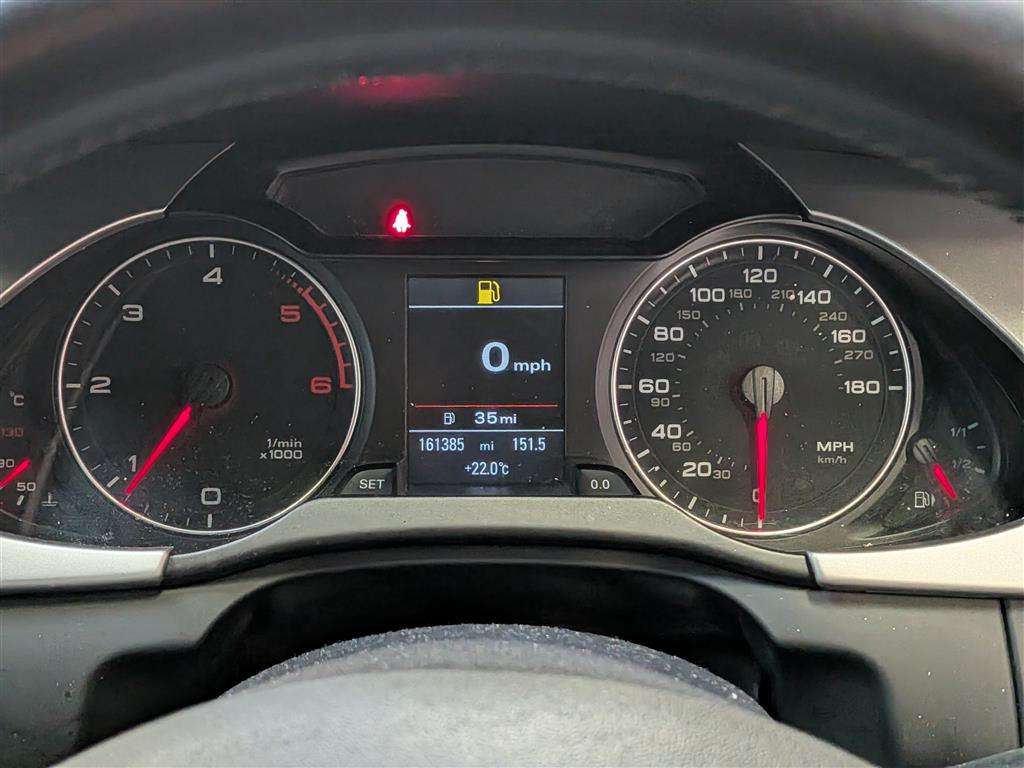 <p>2011 AUDI A4 S LINE TDI</p>