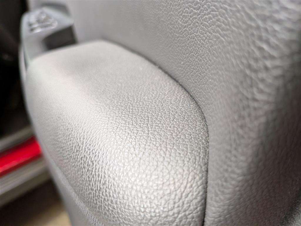 <p>2019 HYUNDAI KONA PREMIUM SE EV</p>