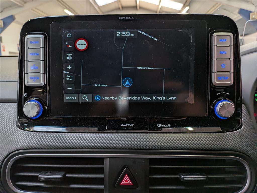 <p>2019 HYUNDAI KONA PREMIUM SE EV</p>