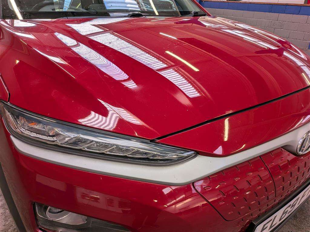 <p>2019 HYUNDAI KONA PREMIUM SE EV</p>