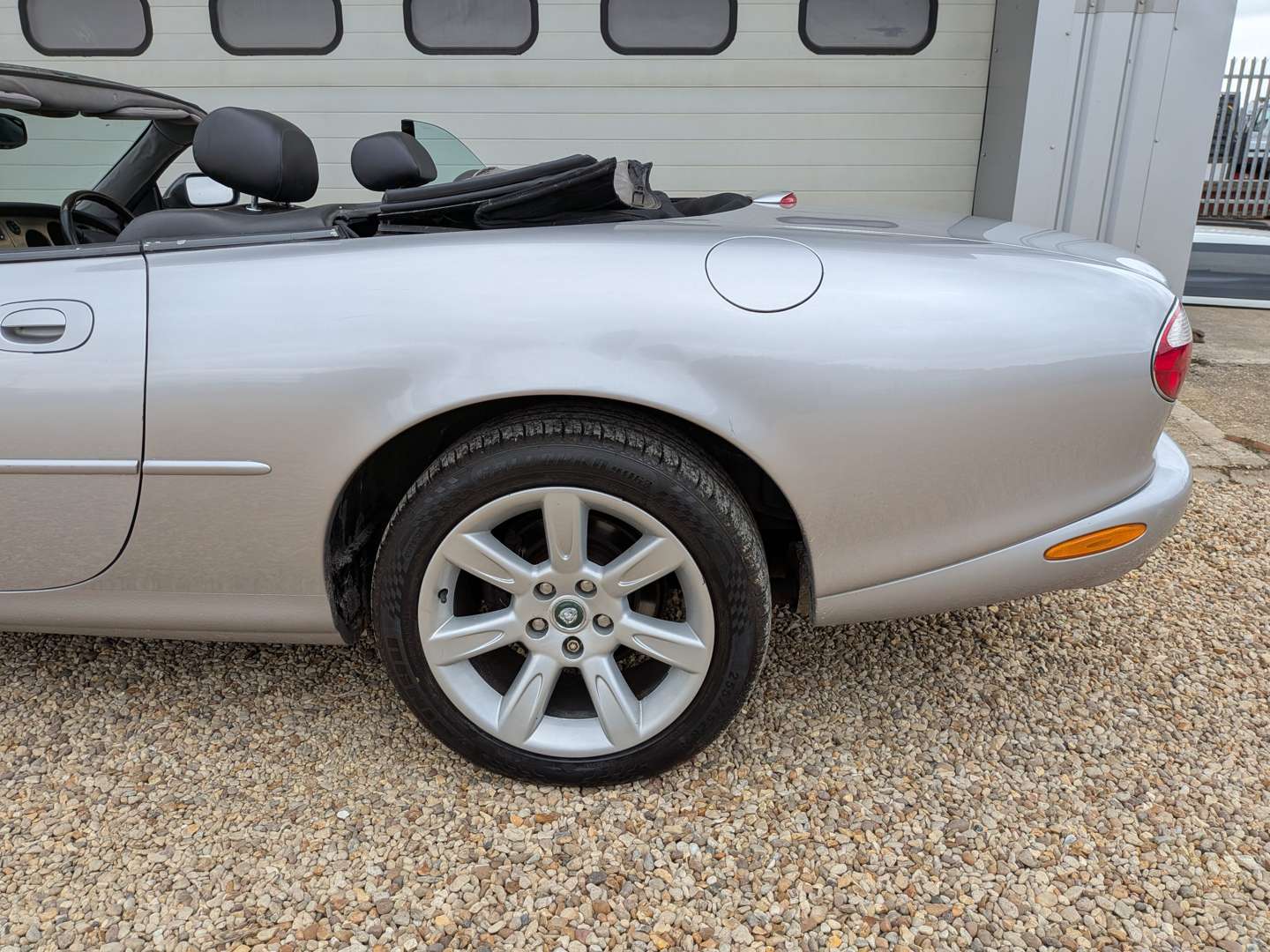 <p>2001 JAGUAR XK8 CONVERTIBLE AUTO</p>