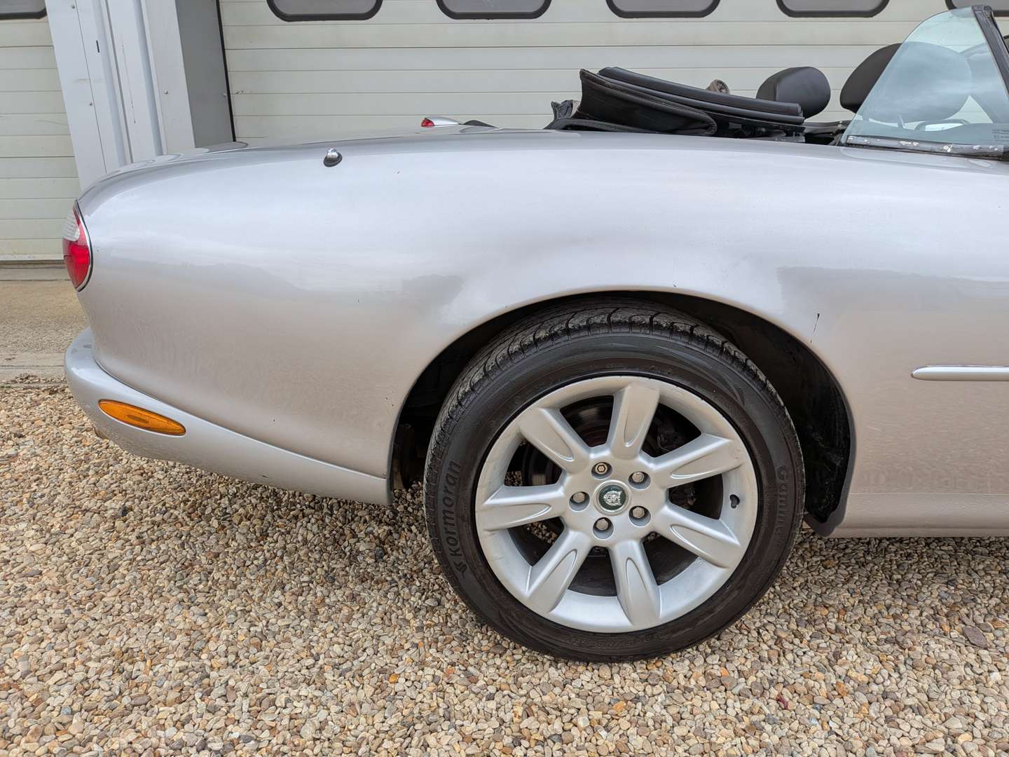 <p>2001 JAGUAR XK8 CONVERTIBLE AUTO</p>