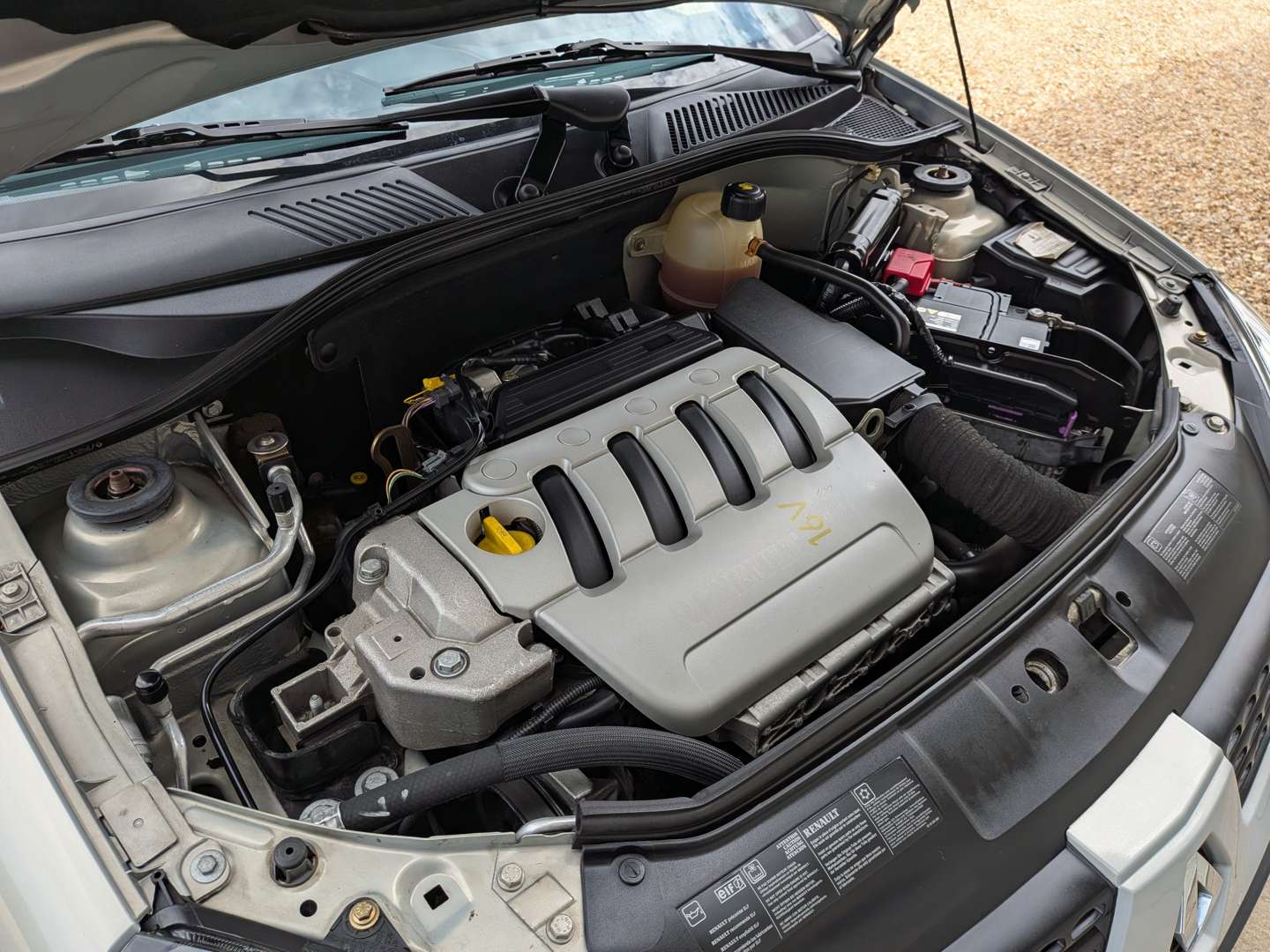 <p>2002 RENAULT CLIO EXPRESSION+ 16V - ONE REGISTERED OWNER, 17K MILES FROM NEW</p>