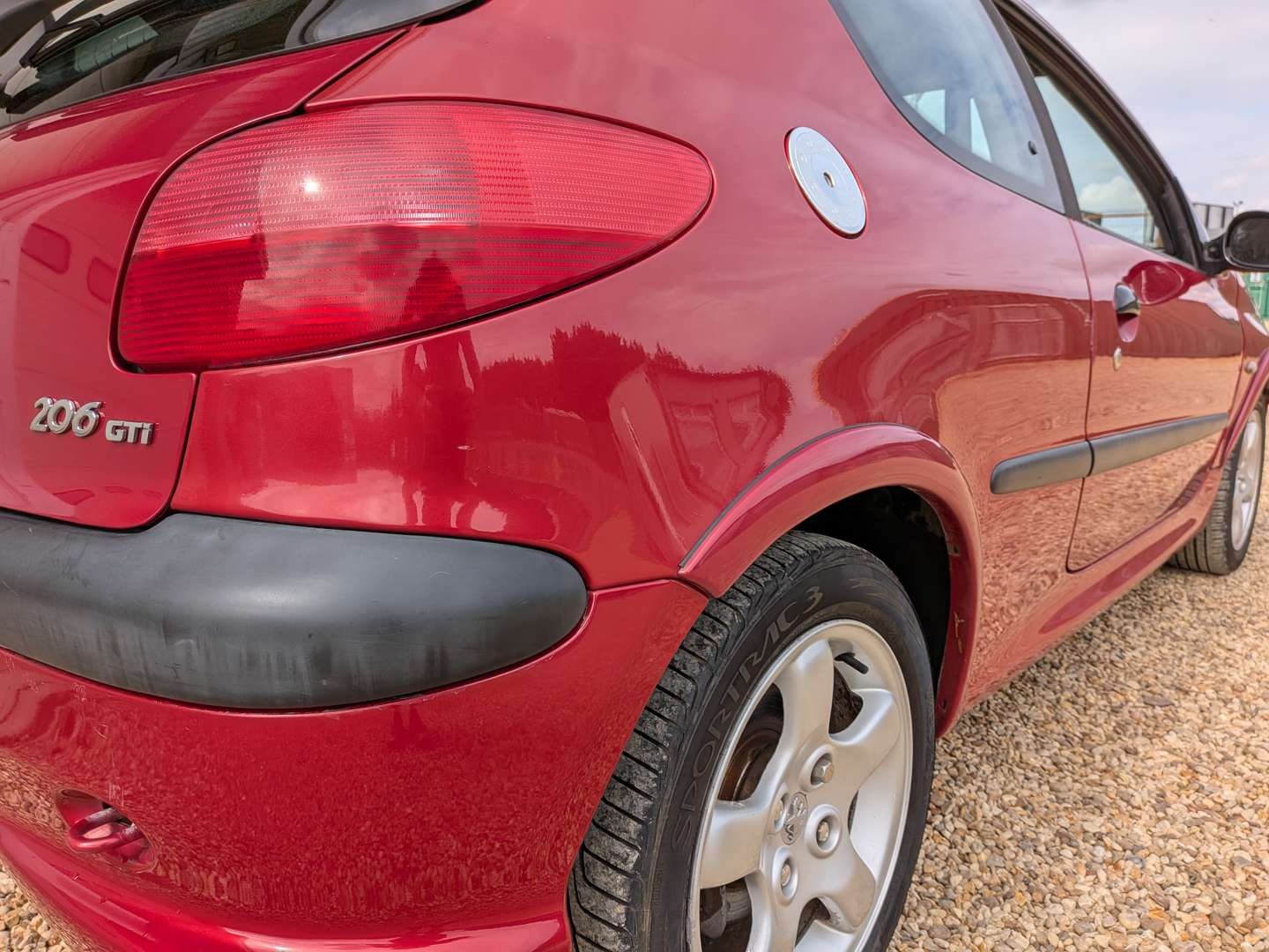 <p>1999 PEUGEOT 206 GTI</p>