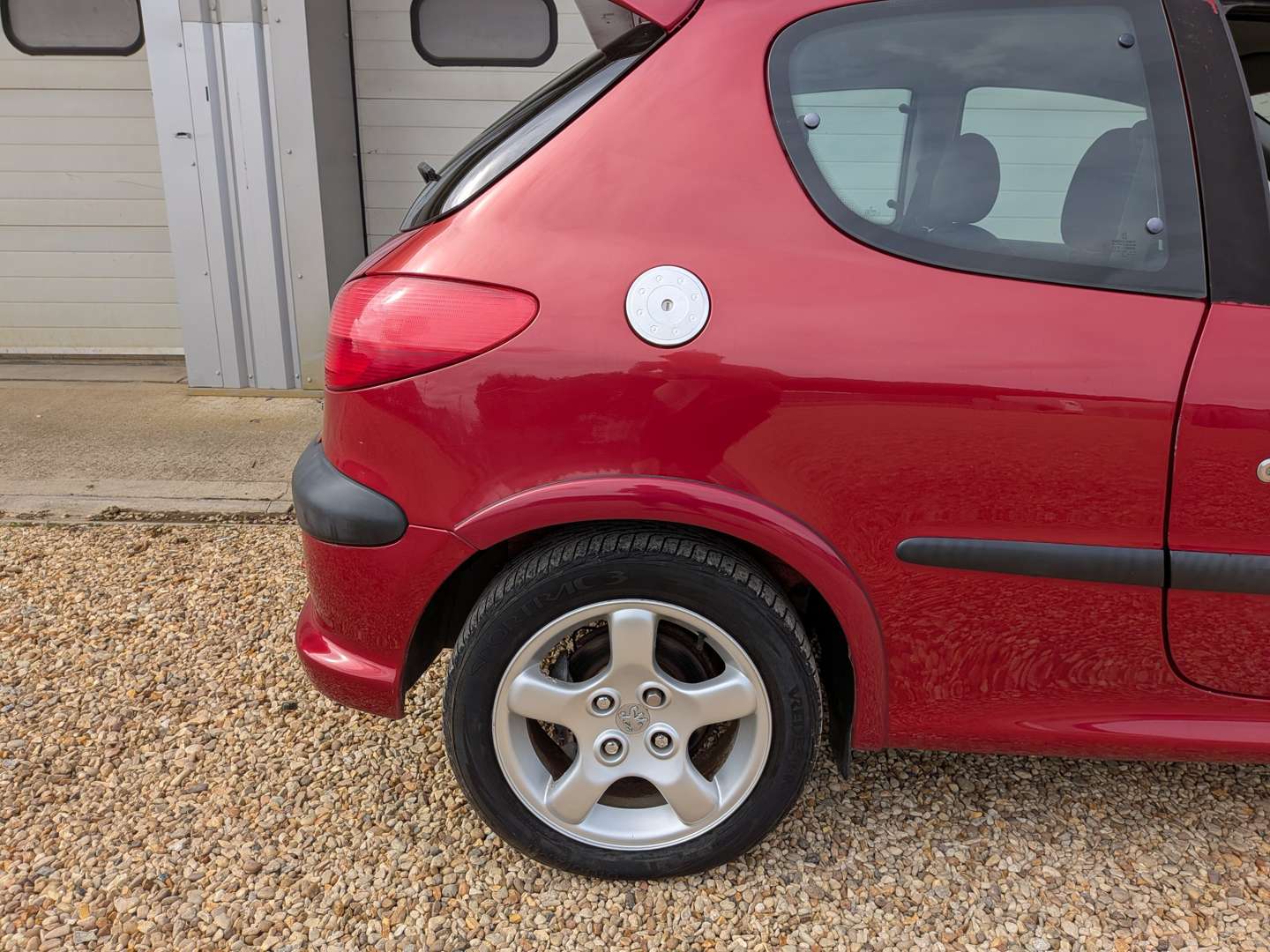 <p>1999 PEUGEOT 206 GTI</p>