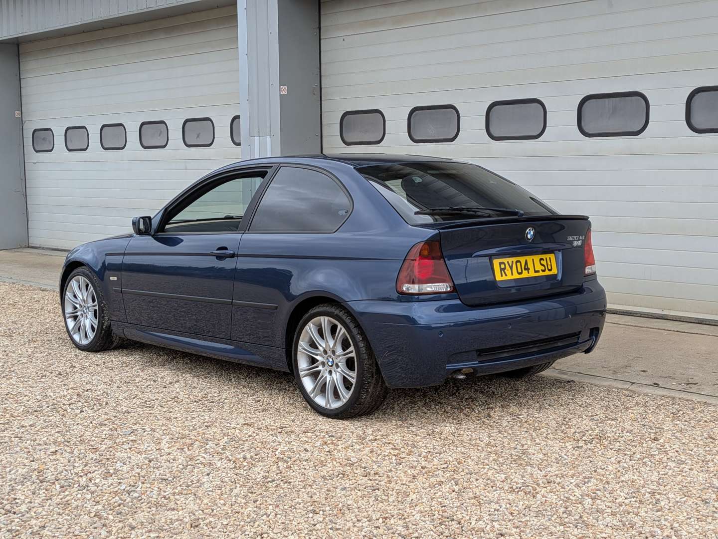 <p>2004 BMW 320TD E46 SPORT COMPACT</p>