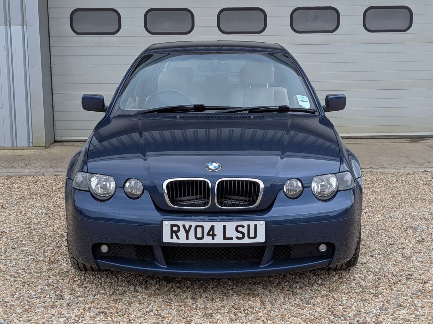 <p>2004 BMW 320TD E46 SPORT COMPACT</p>