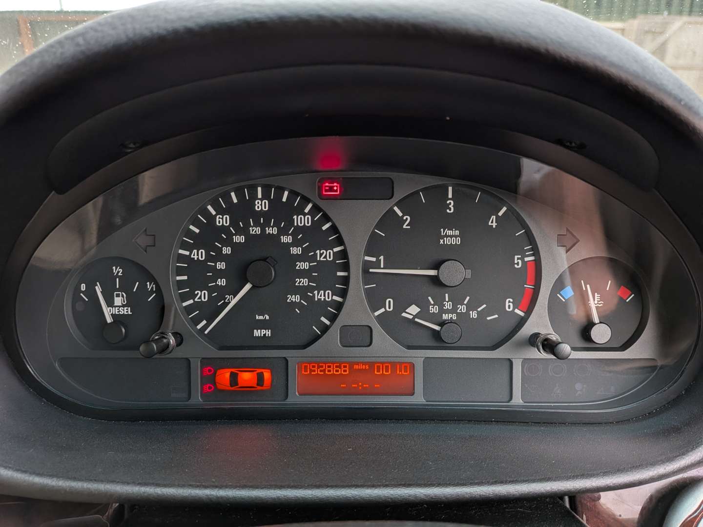 <p>2004 BMW 320TD E46 SPORT COMPACT</p>