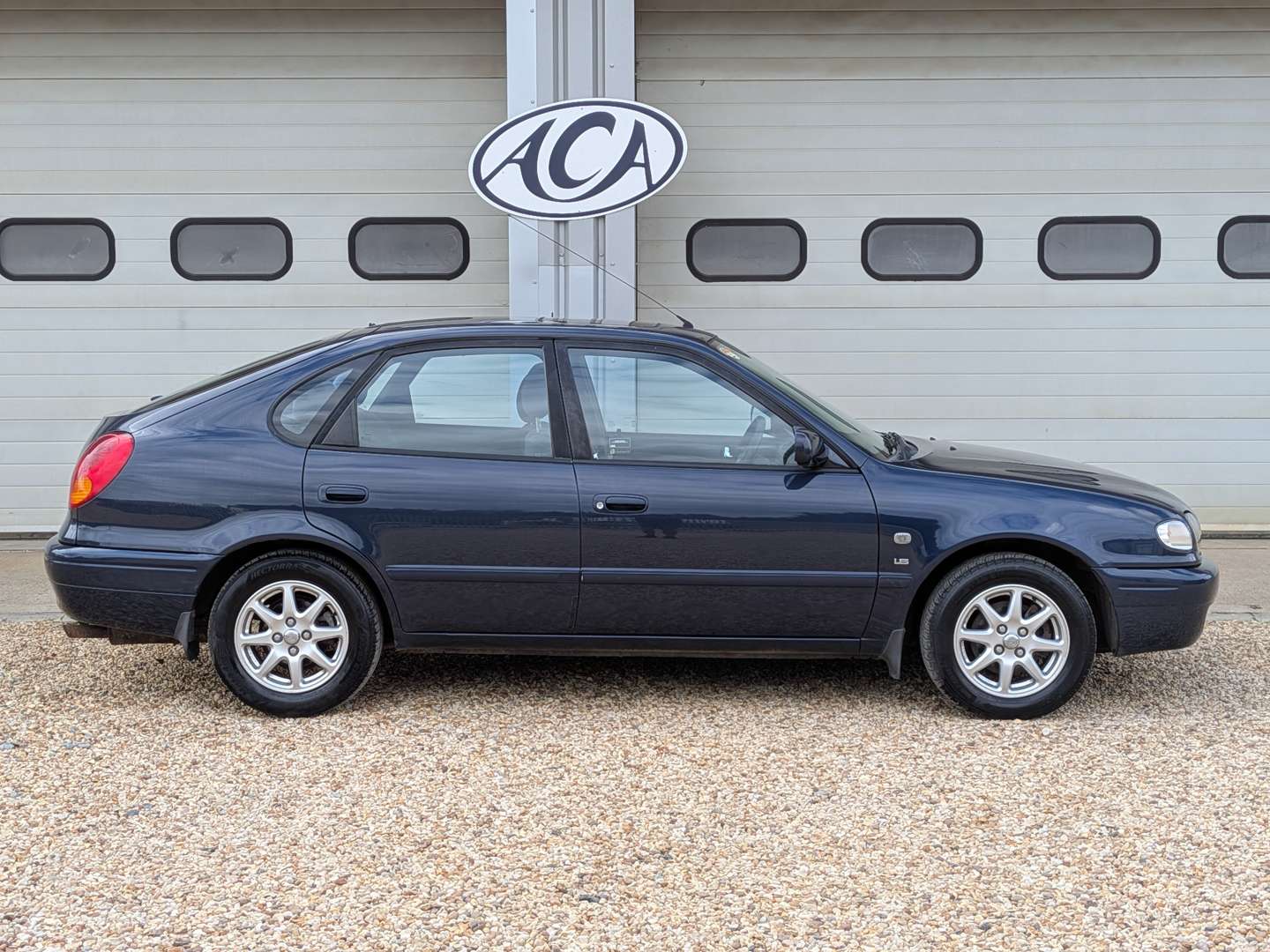 <p>2000 TOYOTA COROLLA VVTI GLS</p>