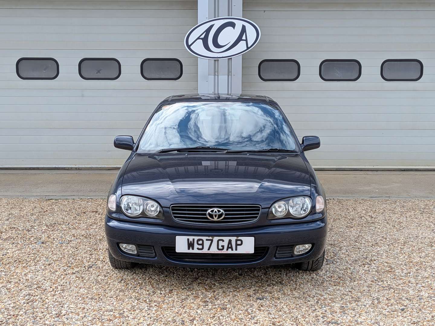 <p>2000 TOYOTA COROLLA VVTI GLS</p>