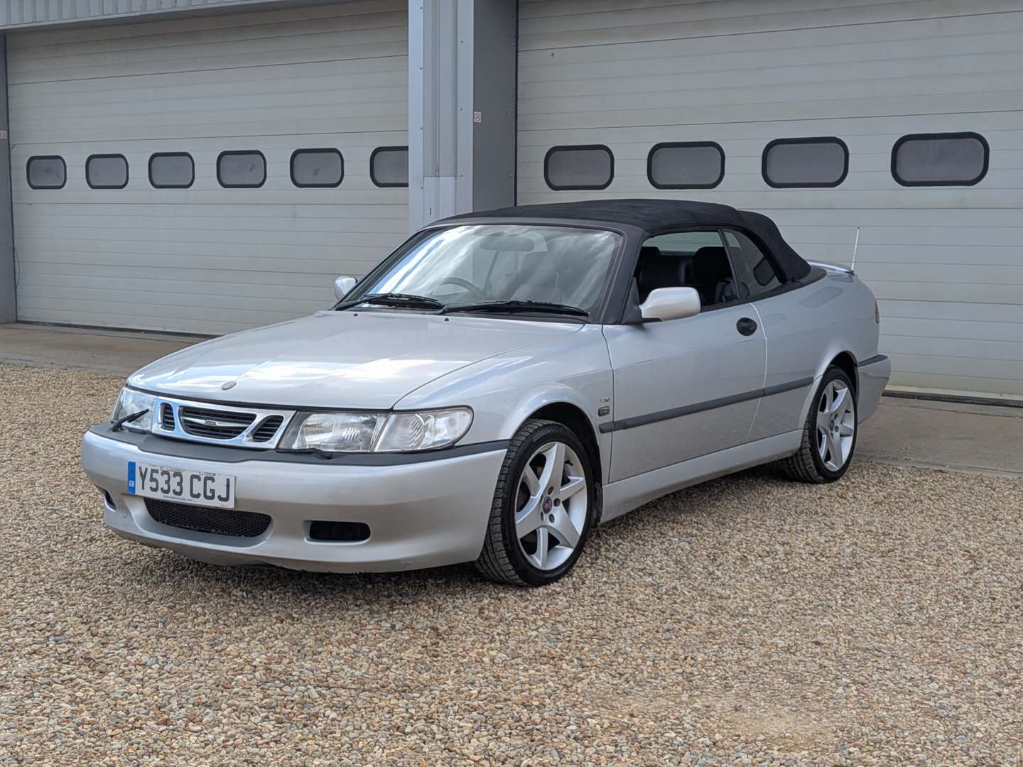 <p>2001 SAAB 93 AERO CONVERTIBLE</p>