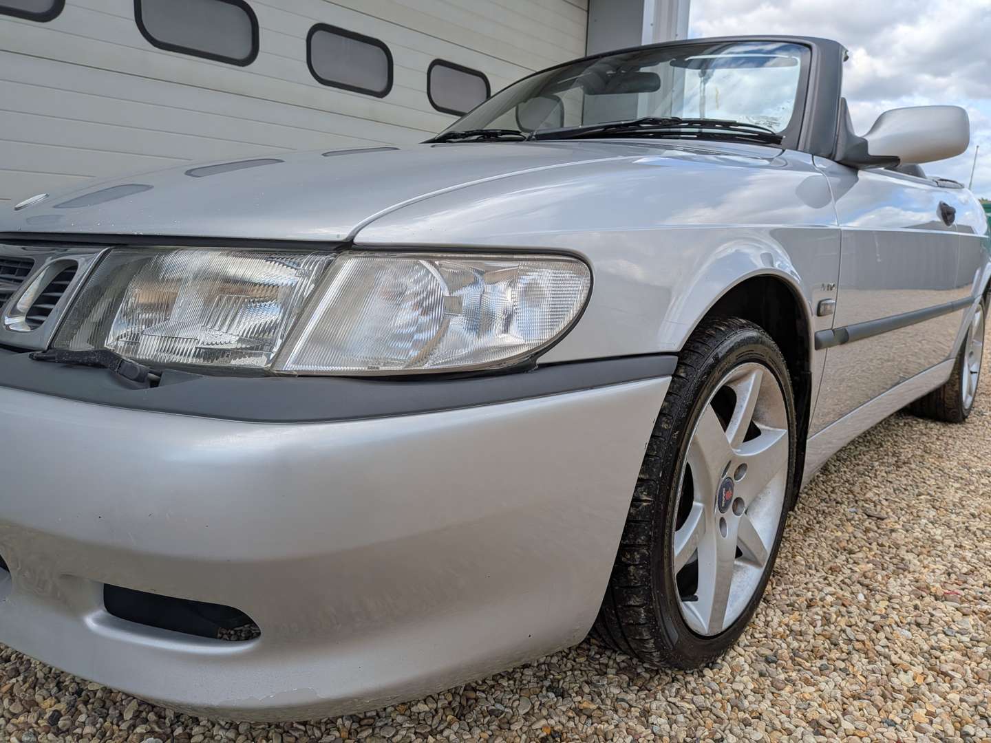 <p>2001 SAAB 93 AERO CONVERTIBLE</p>