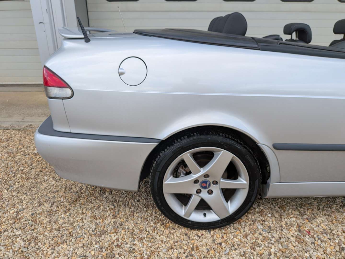 <p>2001 SAAB 93 AERO CONVERTIBLE</p>