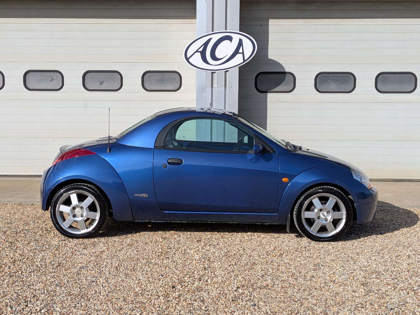 <p>2005 FORD STREETKA WINTER</p>