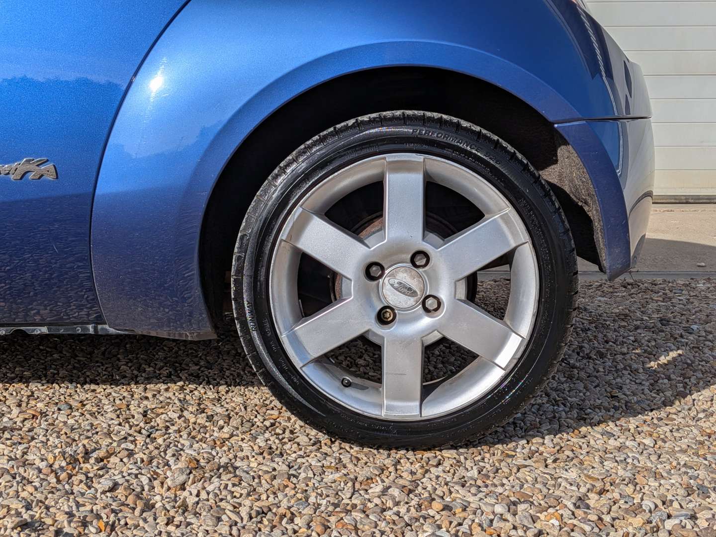 <p>2005 FORD STREETKA WINTER</p>