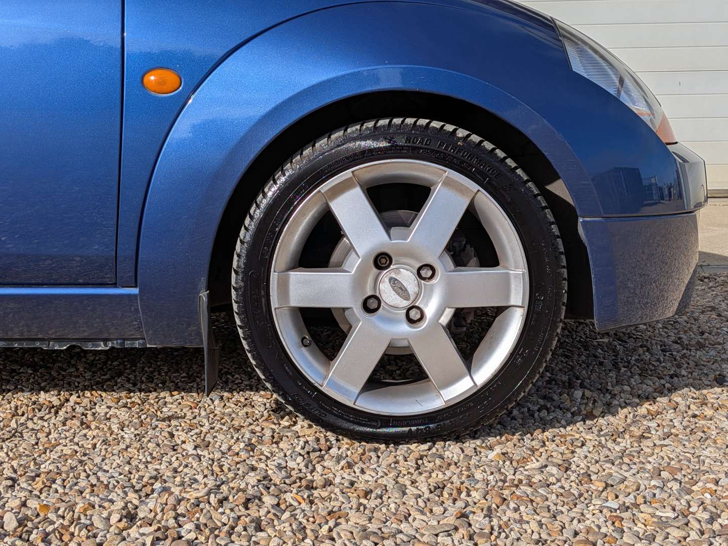 <p>2005 FORD STREETKA WINTER</p>