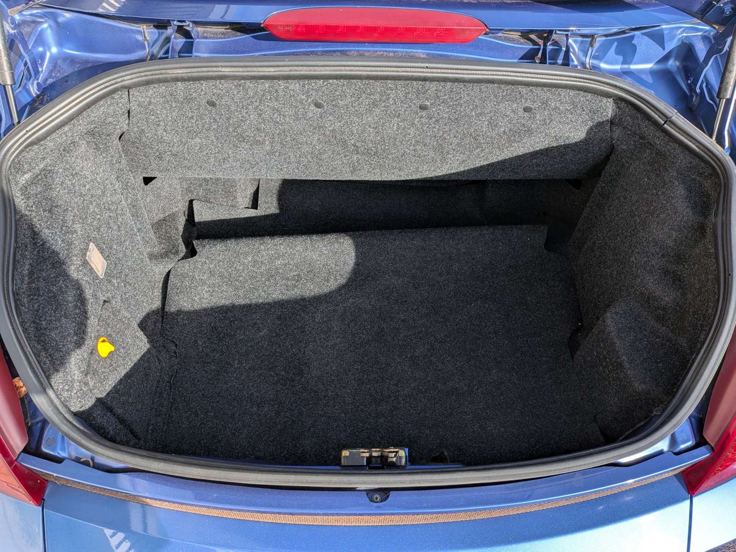 <p>2005 FORD STREETKA WINTER</p>