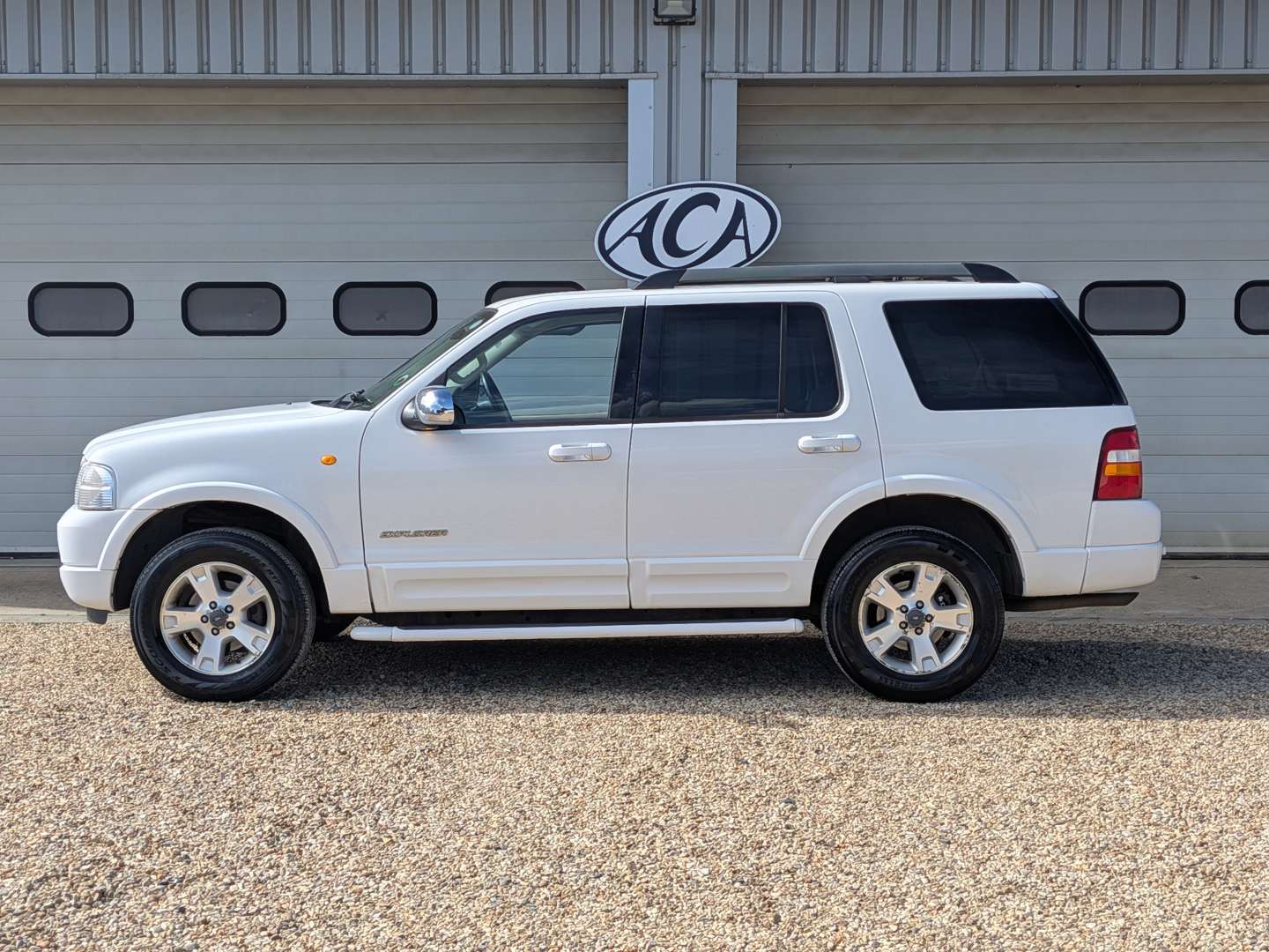 <p>2005 FORD EXPLORER XLT 4X4</p>