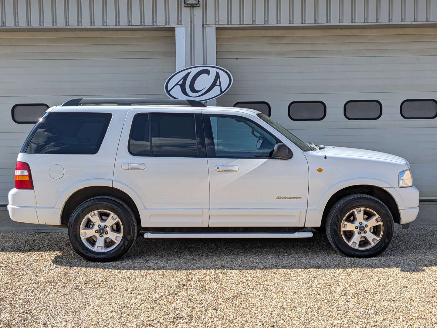 <p>2005 FORD EXPLORER XLT 4X4</p>