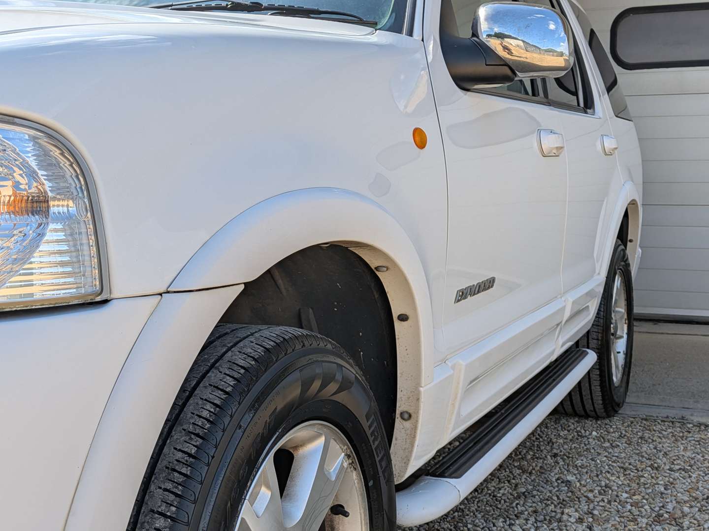 <p>2005 FORD EXPLORER XLT 4X4</p>