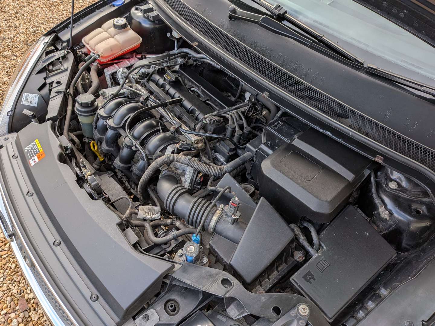 <p>2005 FORD FOCUS GHIA T - UNDER 30K MILES FROM NEW</p>