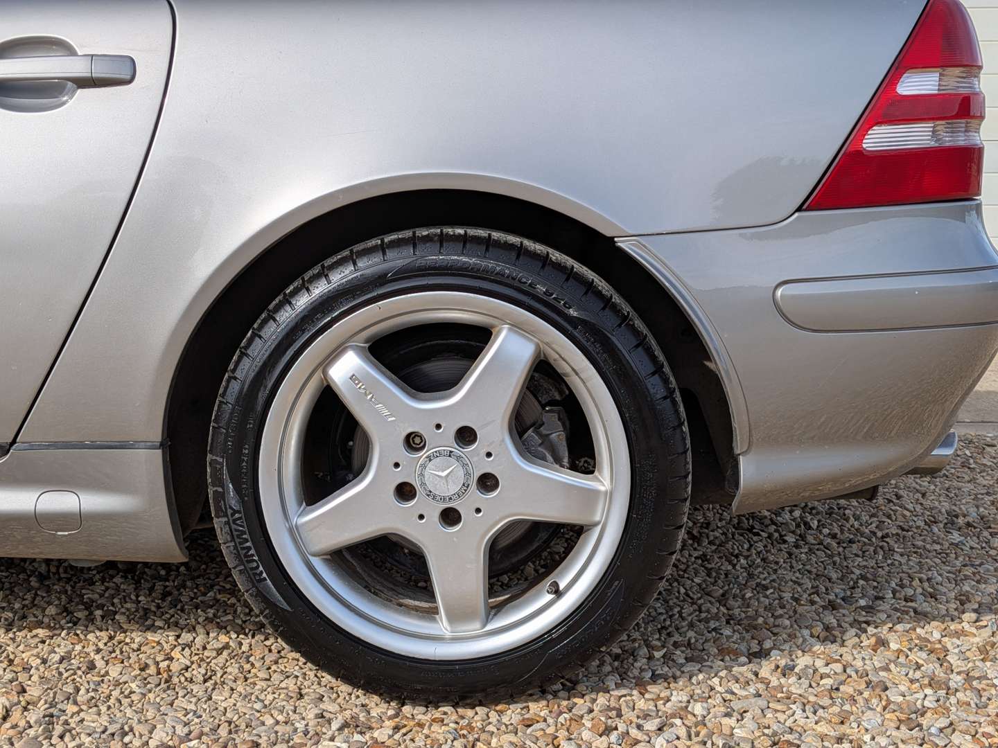 <p>2004 MERCEDES SLK 320 R170 AUTO</p>