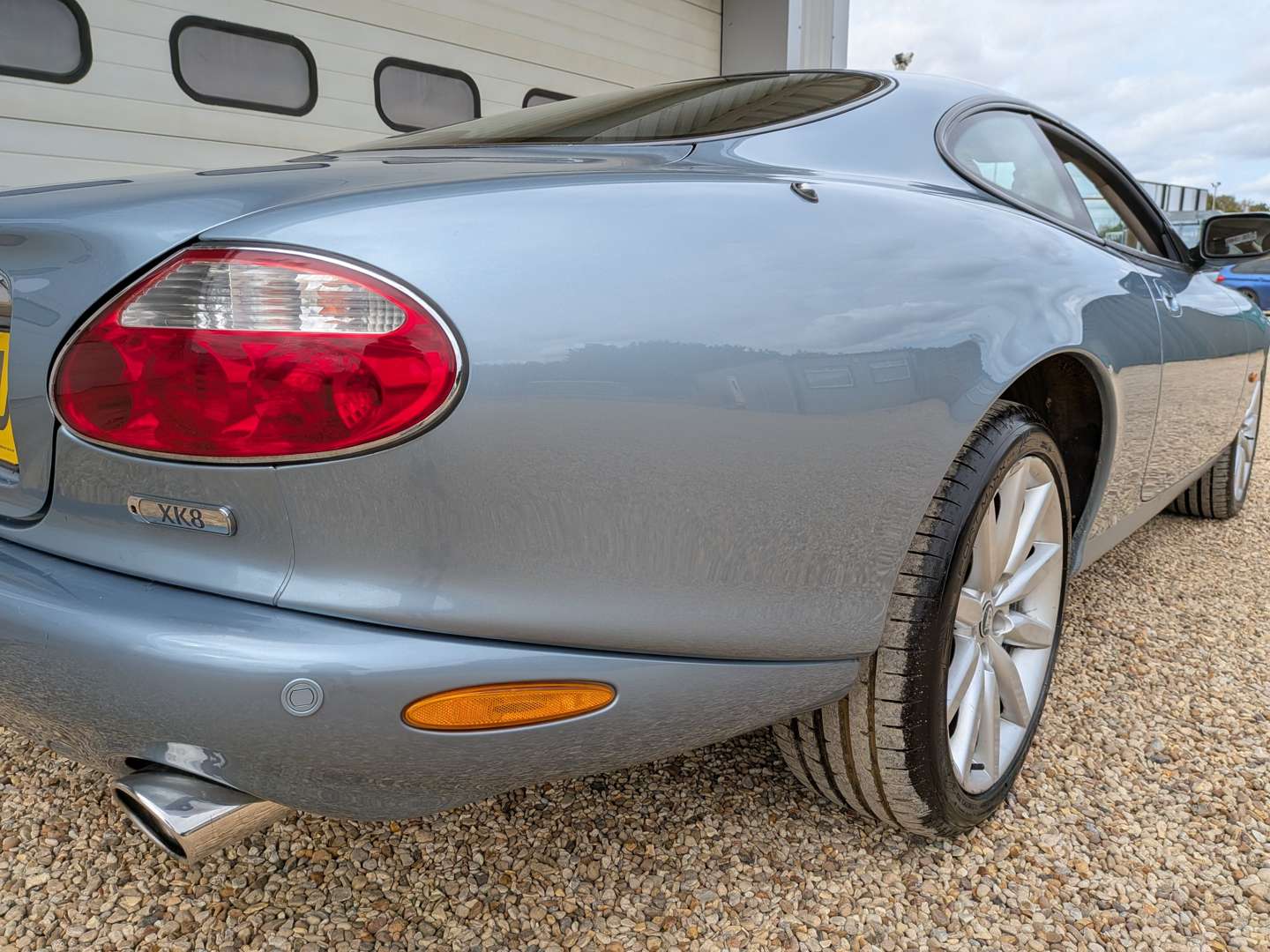 <p>2004 JAGUAR XK8 4.2 COUPE AUTO</p>