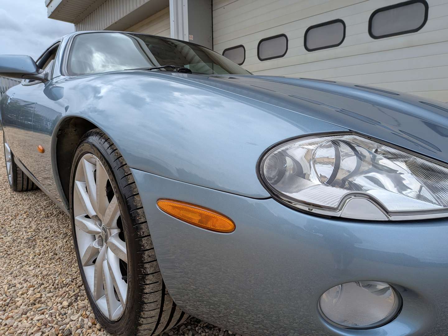 <p>2004 JAGUAR XK8 4.2 COUPE AUTO</p>